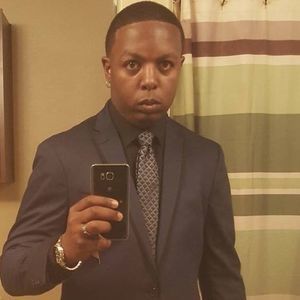 Meet your Posher, Carlos